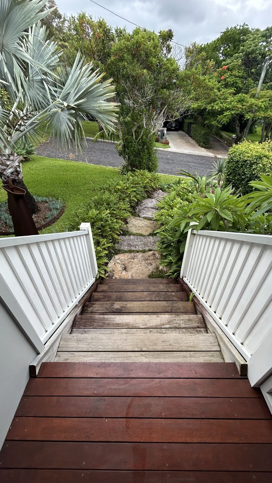 Freshly restored timber deck and garden path in Byron Bay